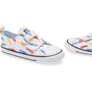 Converse Sneakers Size 9